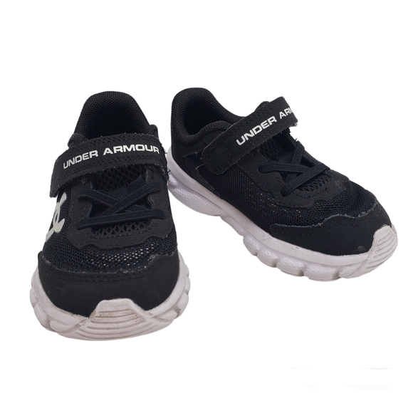 Under Armour Other - Under Armour Black White Toddler Size 6